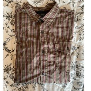 Columbia Omni-Wick Men’s Buttoned Down Shirt NWOT